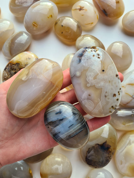 Natural Agate Palm Stones