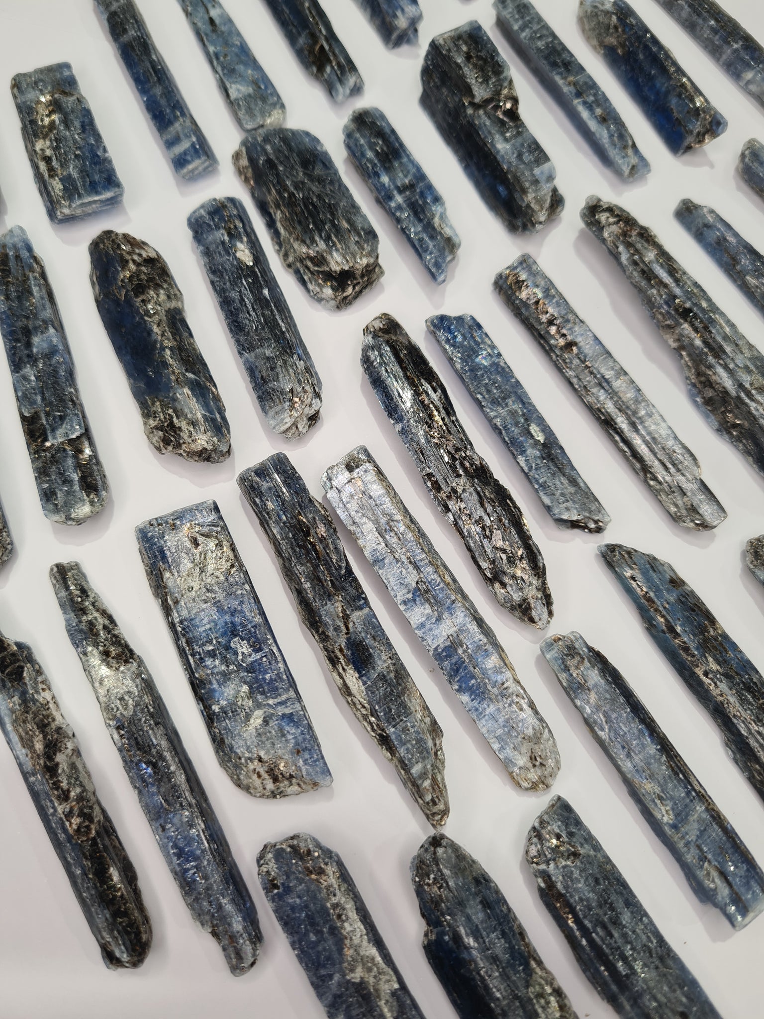 Zimbabwe Kyanite Blades 100G Pack