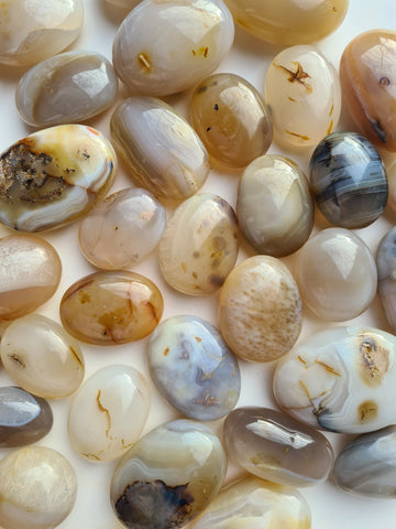 Natural Agate Palm Stones