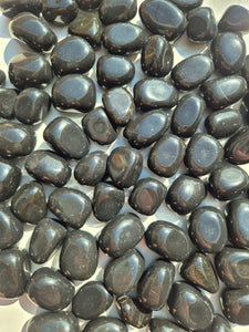 Onyx Black Tumbled Stones