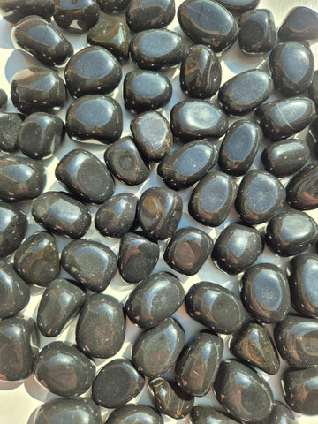 Onyx Black Tumbled Stones
