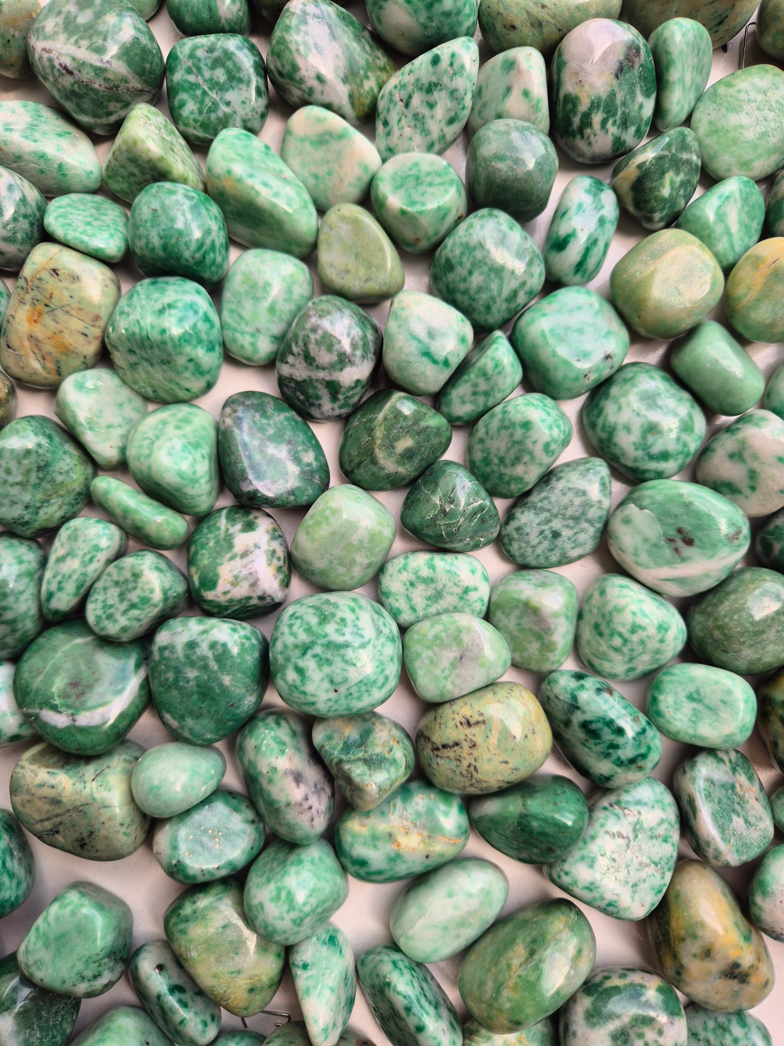 Jade Lushan Tumbled Stones 1KG