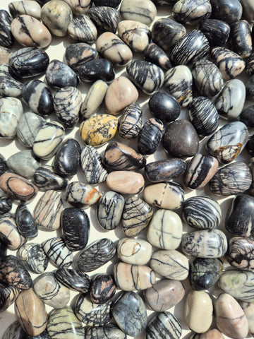 Jasper Net Tumbled Stones 1KG