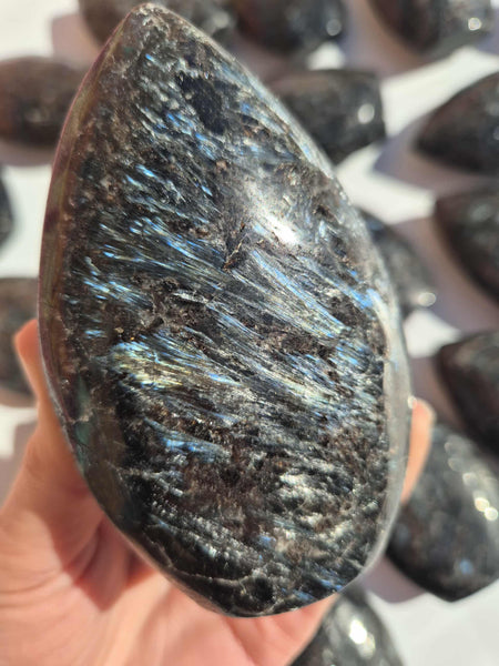 Arfvedsonite Flames