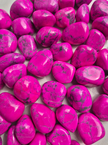 Howlite Pink (Dyed) Tumbled Stones