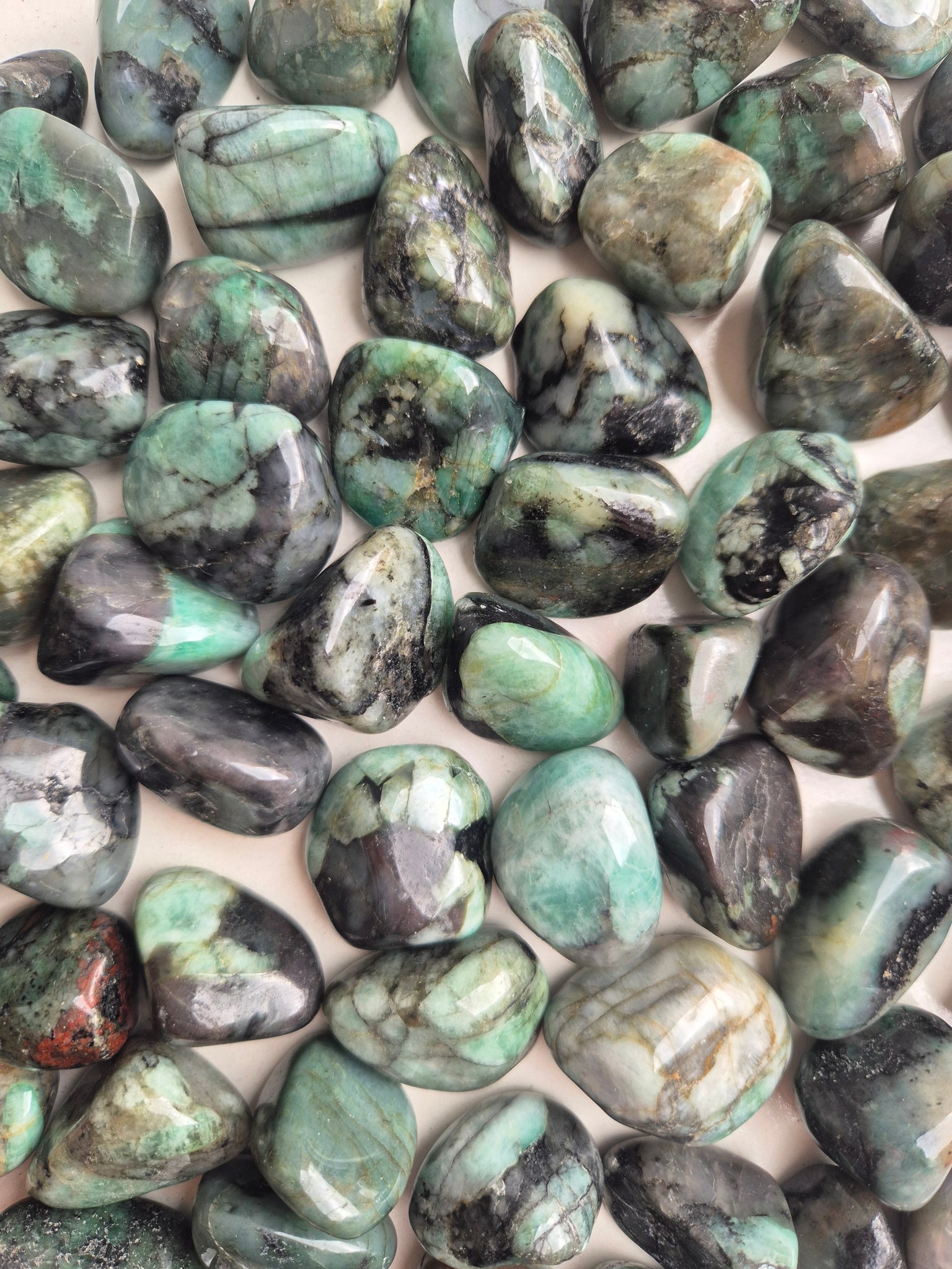 Emerald Tumbled Stones