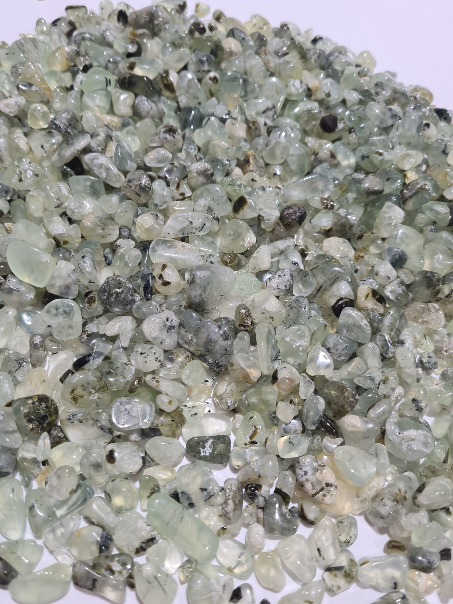 Prehnite Chips