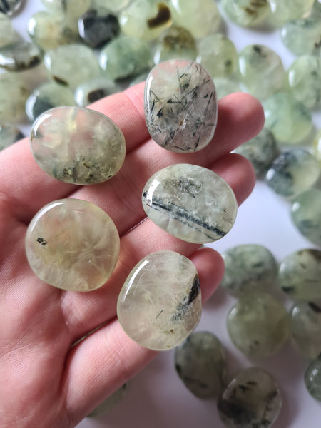 Prehnite w Epidote Mini Flatstones